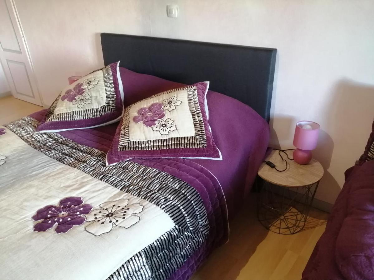 Bed and Breakfast Les Tourterelles Chabournay Exterior foto