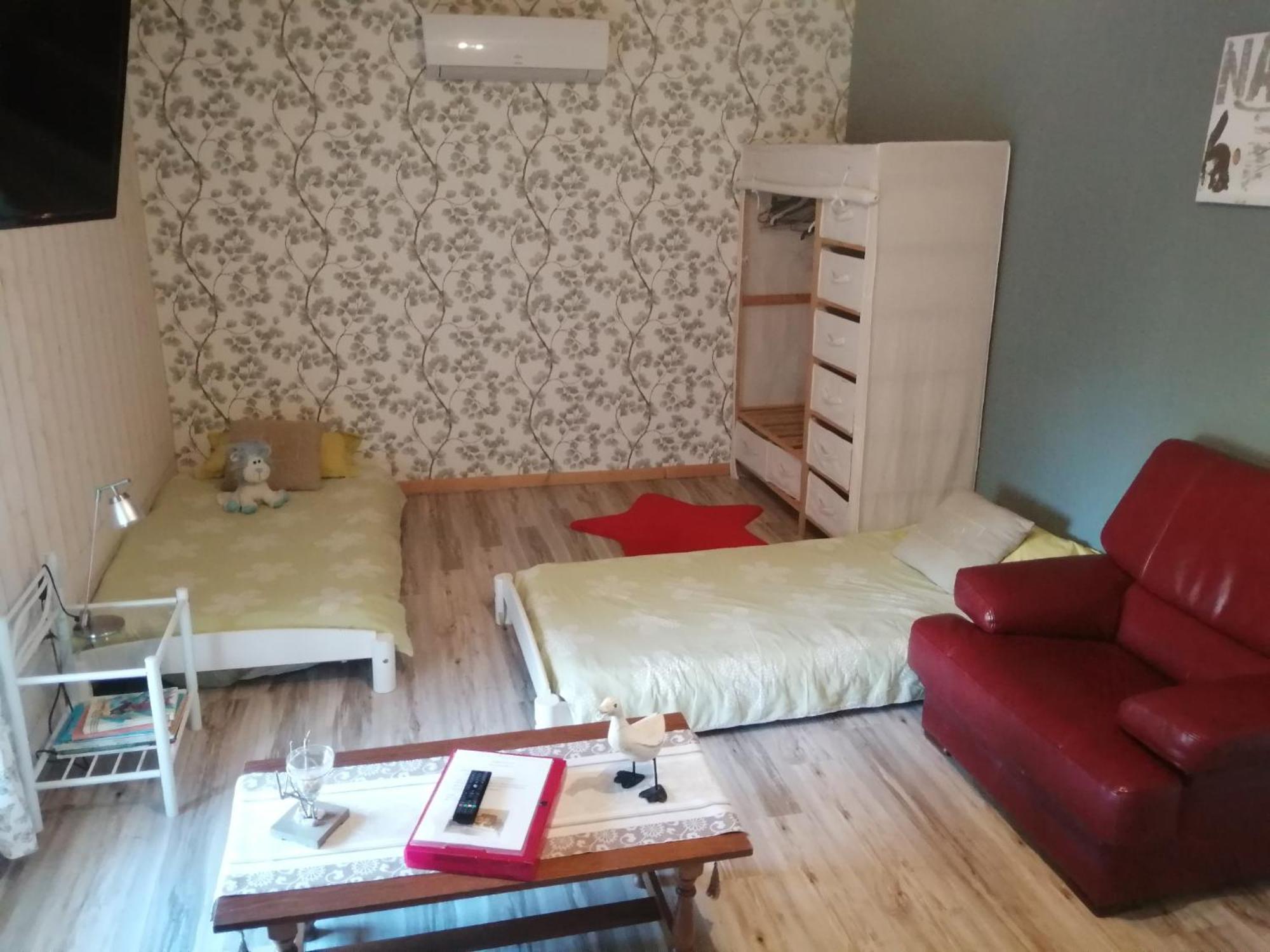 Bed and Breakfast Les Tourterelles Chabournay Exterior foto