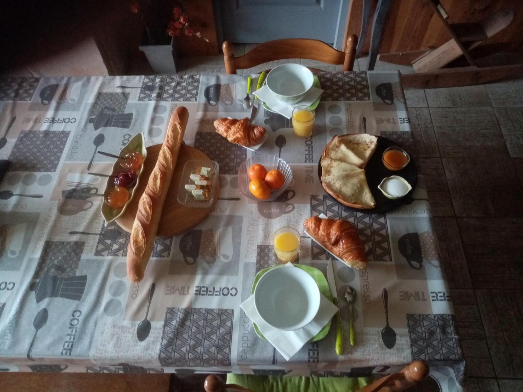 Bed and Breakfast Les Tourterelles Chabournay Exterior foto