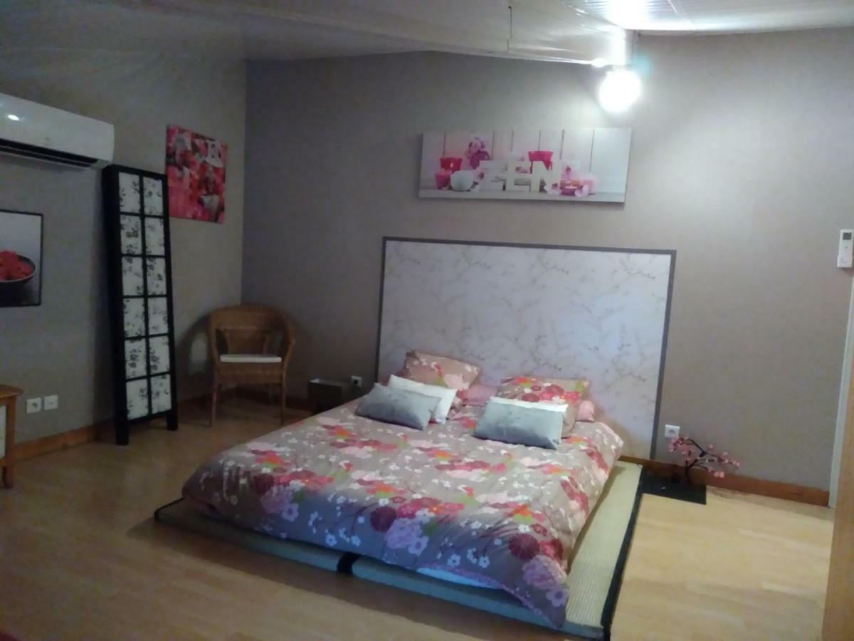 Bed and Breakfast Les Tourterelles Chabournay Exterior foto