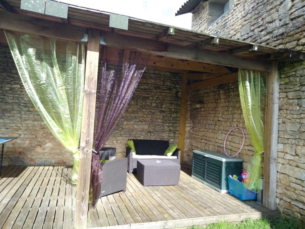 Bed and Breakfast Les Tourterelles Chabournay Exterior foto